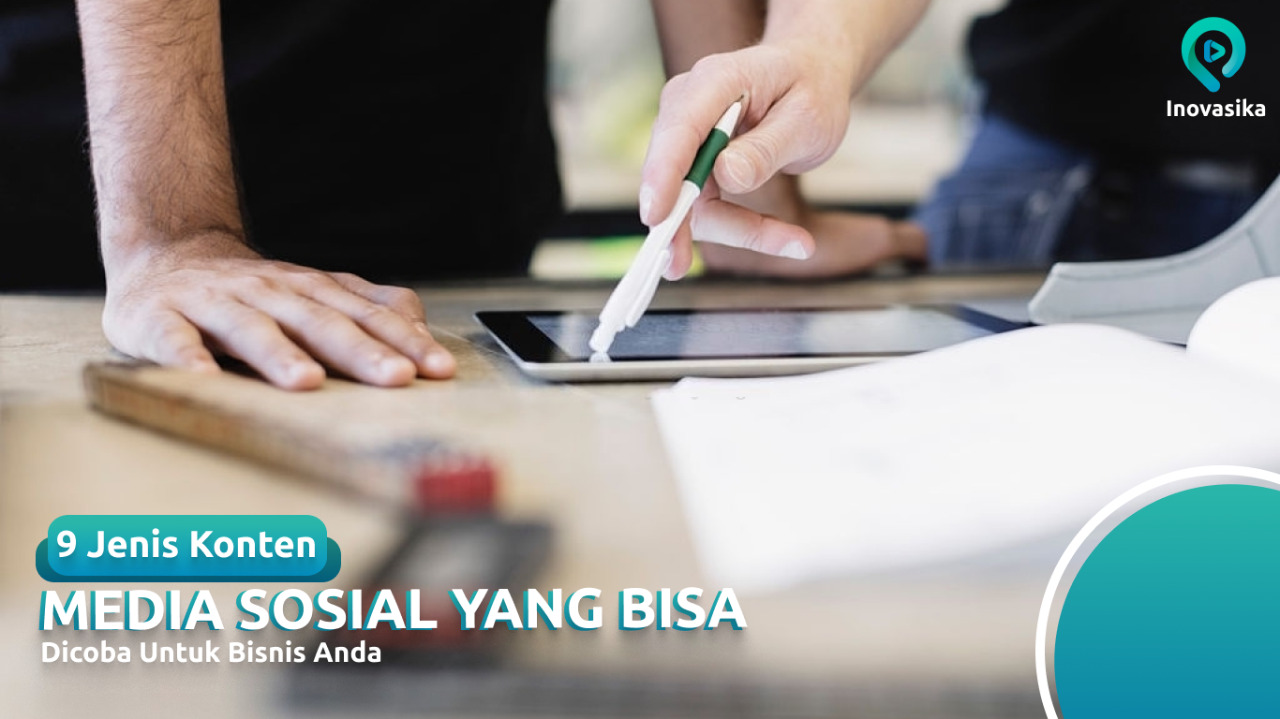 menggunakan media sosial